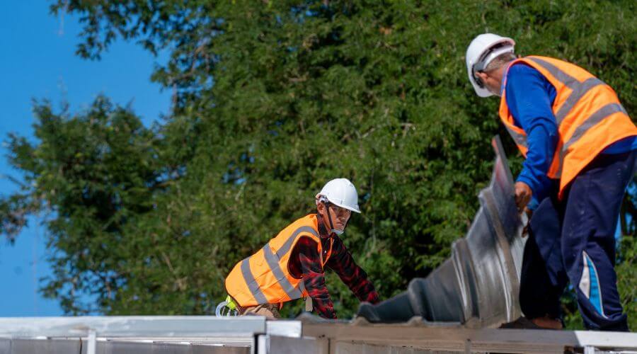 Professional gutter cleaning in Lawrence Township, NJ